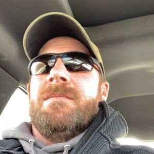 Meet your Posher, Troy